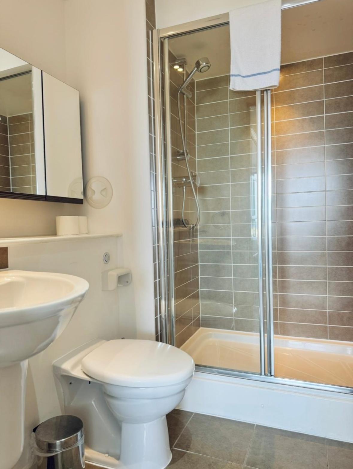 Modern Two Bedroom Apartments EDI Exterior photo