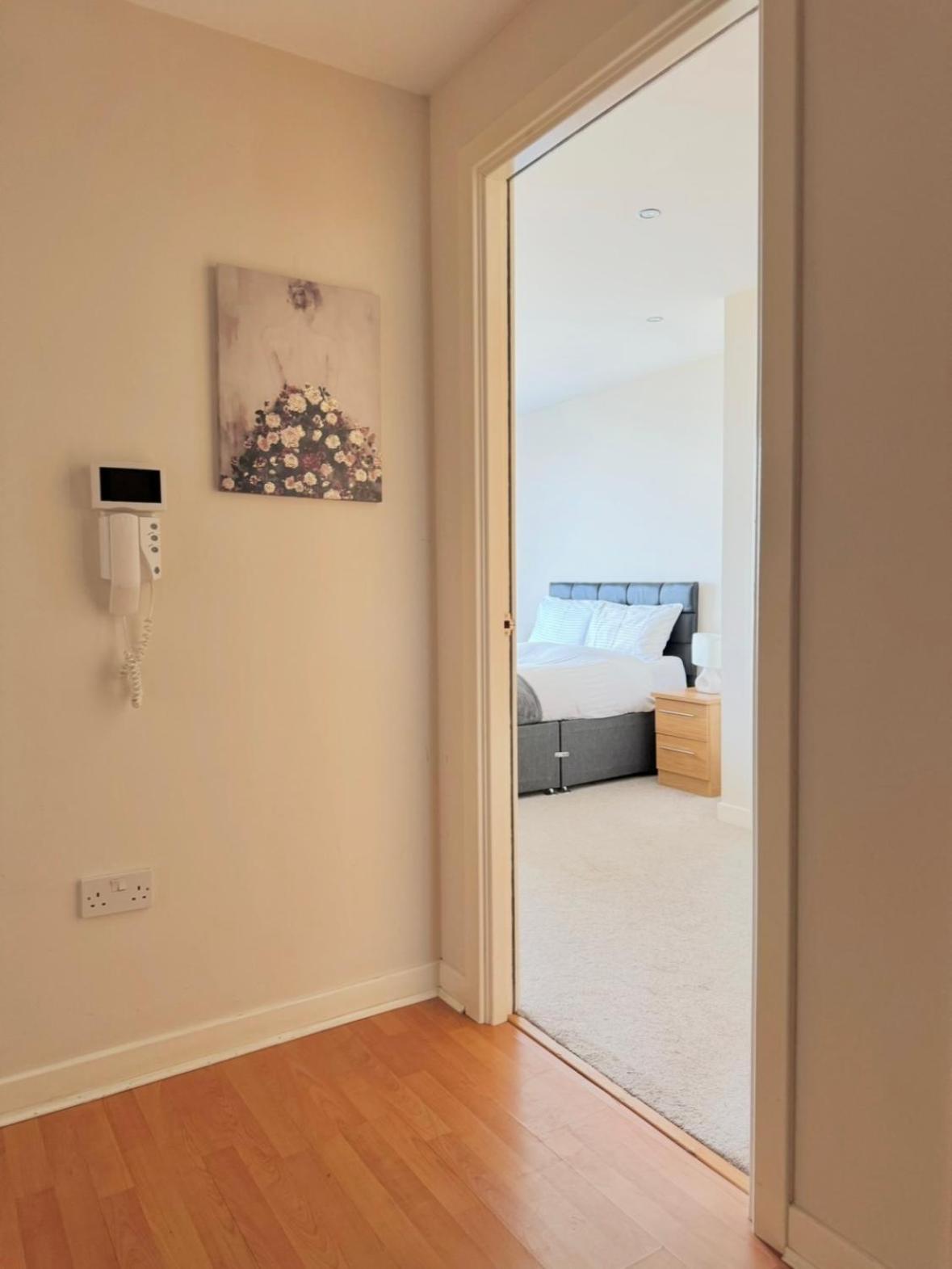 Modern Two Bedroom Apartments EDI Exterior photo