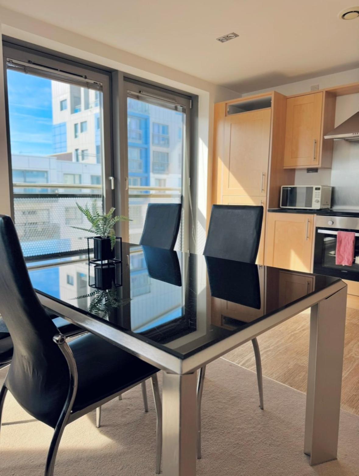 Modern Two Bedroom Apartments EDI Exterior photo