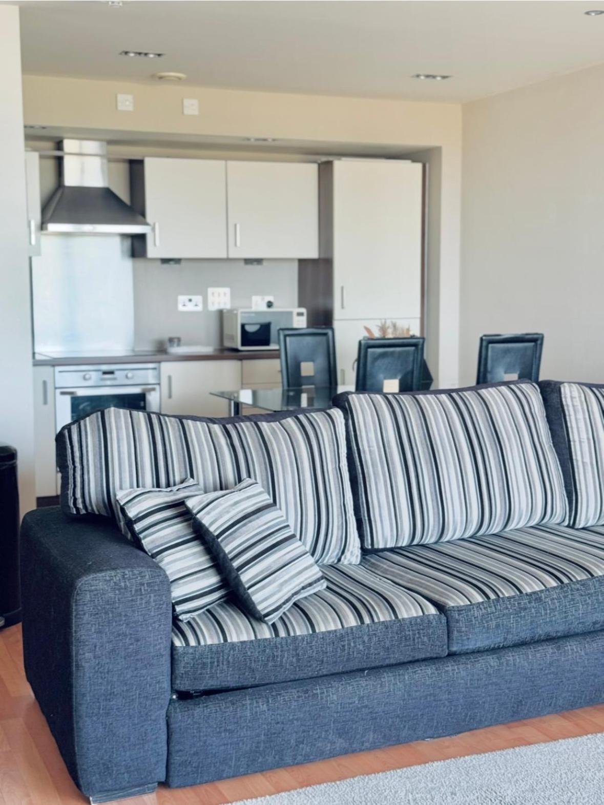 Modern Two Bedroom Apartments EDI Exterior photo